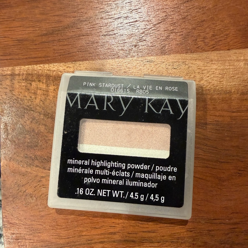 Mary Kay Pink Stardust Mineral Highlighting Powder